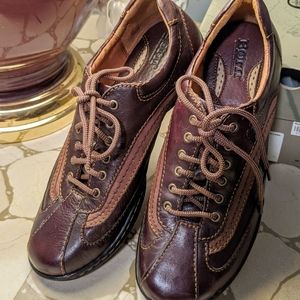 Born Palmera lace up shoes